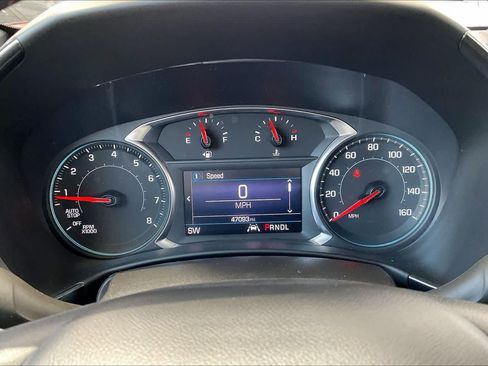 Used 2022 Chevrolet Equinox RS w/ LPO, Floor Liner Package AWD/4WD image 25