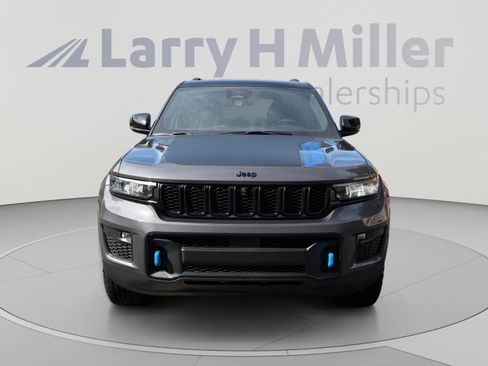 Used 2023 Jeep Grand Cherokee Trailhawk w/ Luxury Tech Group III AWD/4WD image 8
