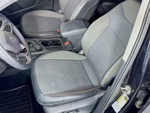 Used 2022 Volkswagen Taos SE image 18