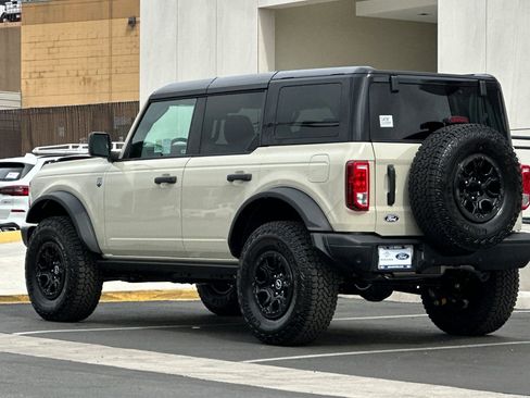 New 2026 Ford Bronco Big Bend w/ Black Diamond Package AWD/4WD image 5