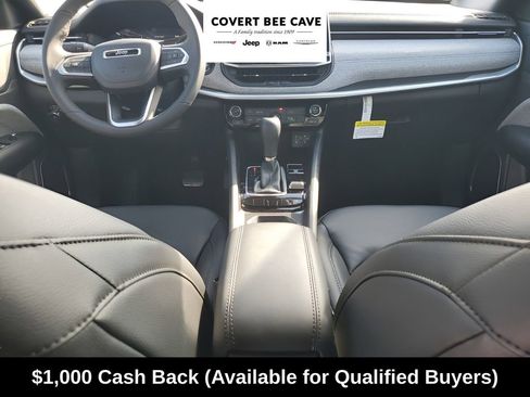 New 2026 Jeep Compass Latitude image 24