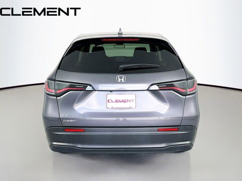 Used 2023 Honda HR-V LX image 8