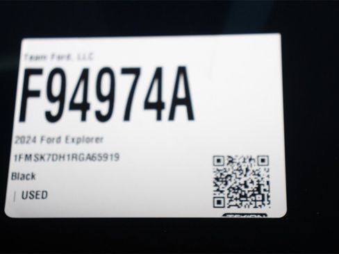 Certified 2024 Ford Explorer XLT w/ Equipment Group 202A image 31