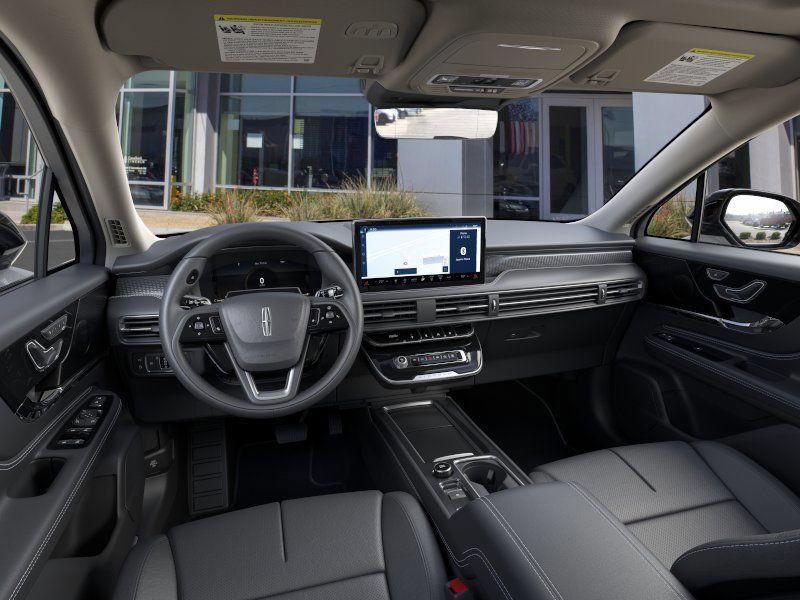 New 2025 Lincoln Corsair Grand Touring w/ Equipment Group 301A AWD/4WD image 9