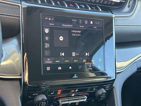 Used 2021 Jeep Grand Cherokee L Laredo w/ Luxury Tech Group I image 18