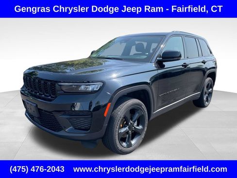 Certified 2023 Jeep Grand Cherokee Altitude AWD/4WD image 3