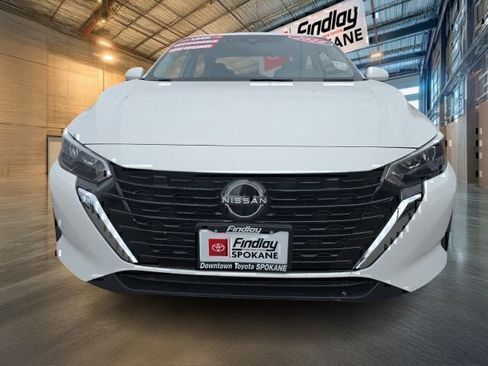 Used 2024 Nissan Sentra SV FWD image 2