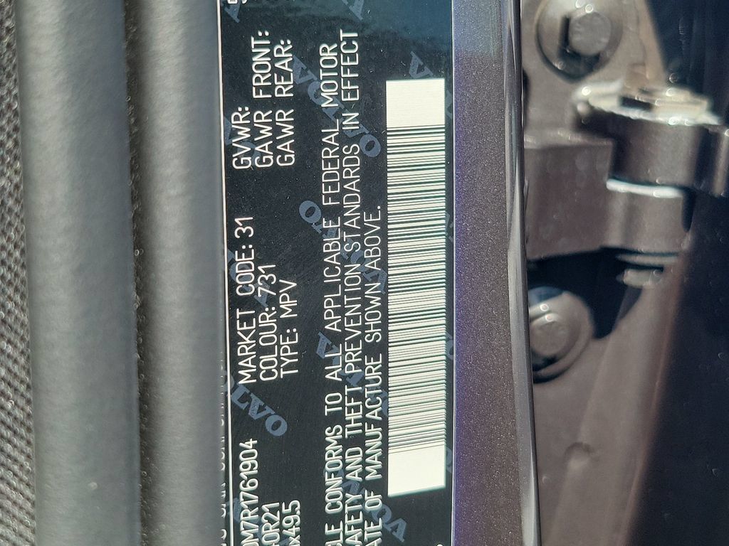 Certified 2024 Volvo XC60 T8 Ultimate w/ Protection Package Premier AWD/4WD image 33