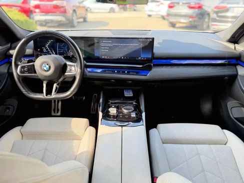 Used 2024 BMW 540i xDrive w/ M Sport Package AWD/4WD image 12