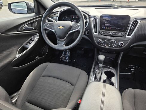 Used 2023 Chevrolet Malibu LT image 19