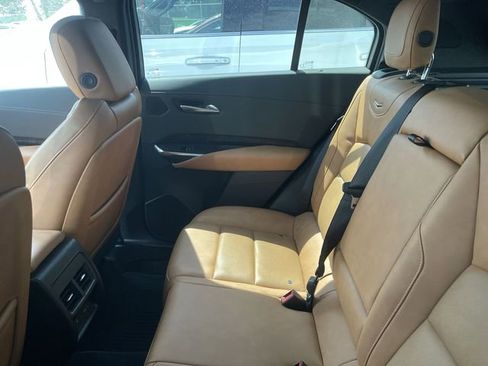 Used 2023 Cadillac XT4 Premium Luxury w/ Technology Package FWD image 4