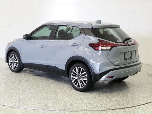 Used 2024 Nissan Kicks SV FWD image 6
