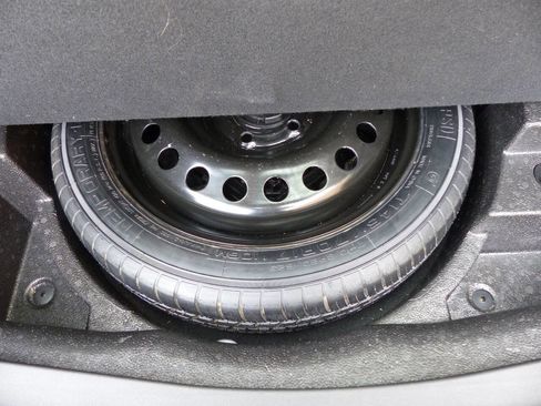 Used 2022 Buick Envision Preferred FWD image 19