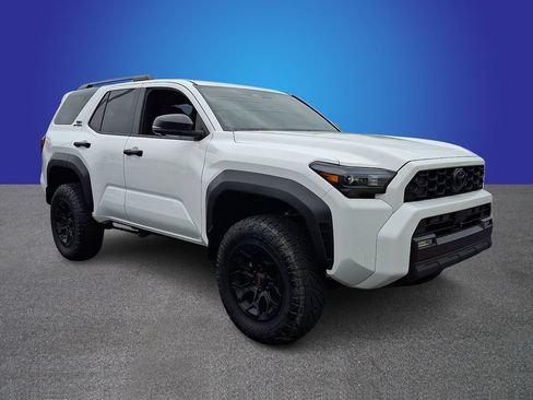 Used 2025 Toyota 4Runner TRD Off-Road Premium AWD/4WD image 3