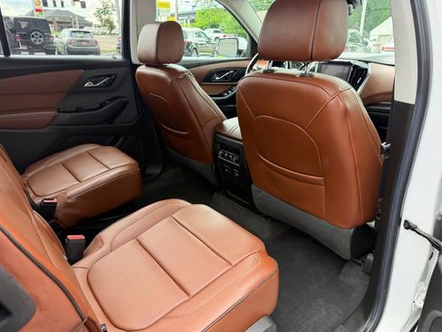 Used 2019 Chevrolet Traverse High Country AWD/4WD image 26