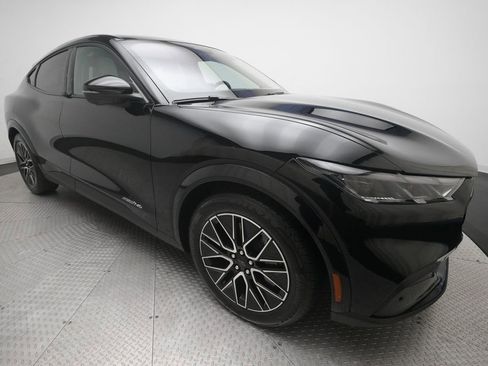 Used 2025 Ford Mustang Mach-E Premium w/ Interior Protection Package AWD/4WD image 37