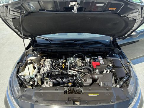 Used 2025 Nissan Altima 2.5 SV FWD image 31