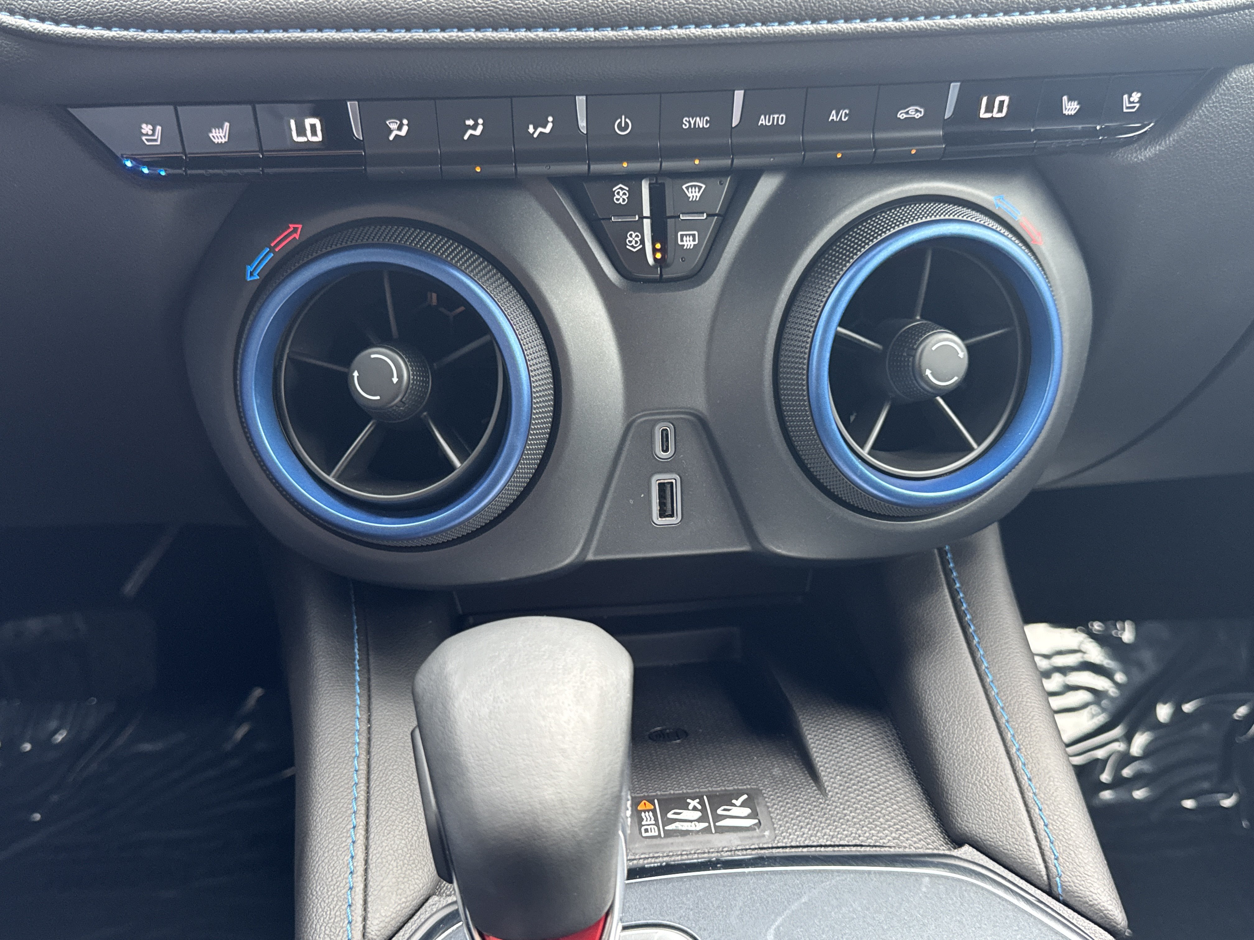 Used 2023 Chevrolet Blazer RS w/ Driver Confidence II Package FWD image 31