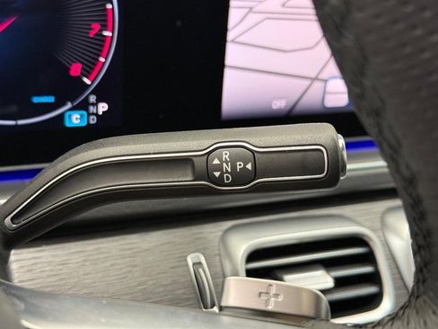 New 2026 Mercedes-Benz GLS 580 4MATIC image 13