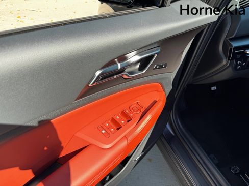 New 2026 Kia Sportage SX image 10