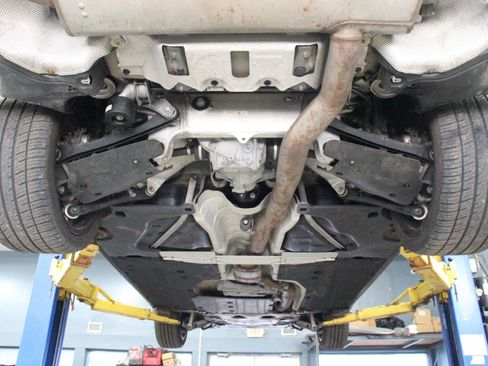 Used 2021 BMW 530i xDrive 530i xDrive Sedan w/ Convenience Package image 96