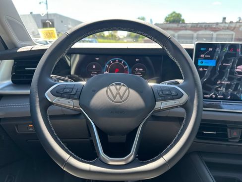 New 2026 Volkswagen Tiguan SE AWD/4WD image 12