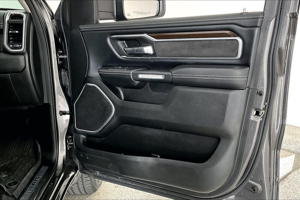 Used 2022 RAM 1500 Laramie AWD/4WD image 22