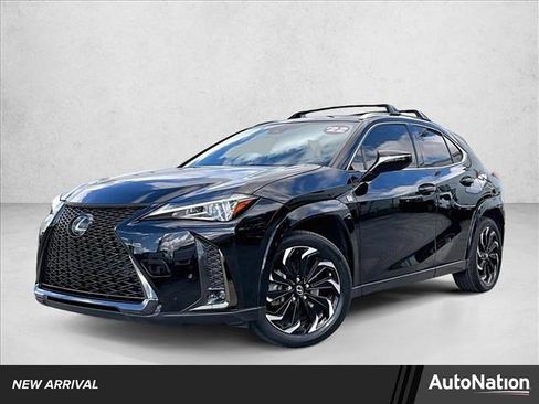 Used 2022 Lexus UX 200 F Sport image 1