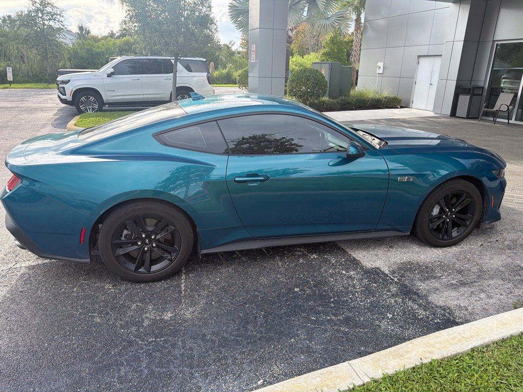 Used 2026 Ford Mustang GT RWD image 3