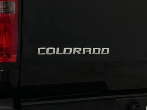 Used 2018 Chevrolet Colorado ZR2 image 36