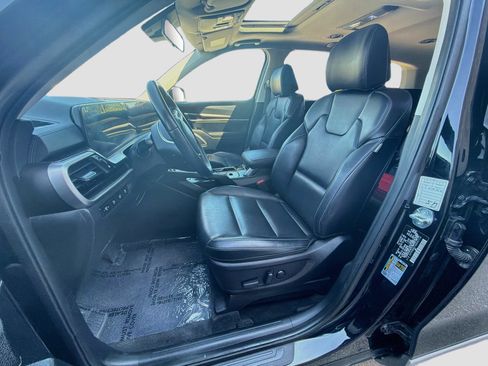 Used 2025 Kia Telluride S AWD/4WD image 13
