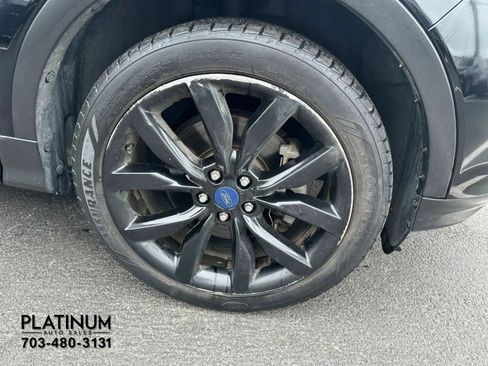 Used 2018 Ford Escape SE w/ SE Sport Appearance Package AWD/4WD image 21