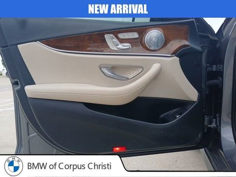 Used 2017 Mercedes-Benz E 300 4MATIC image 19