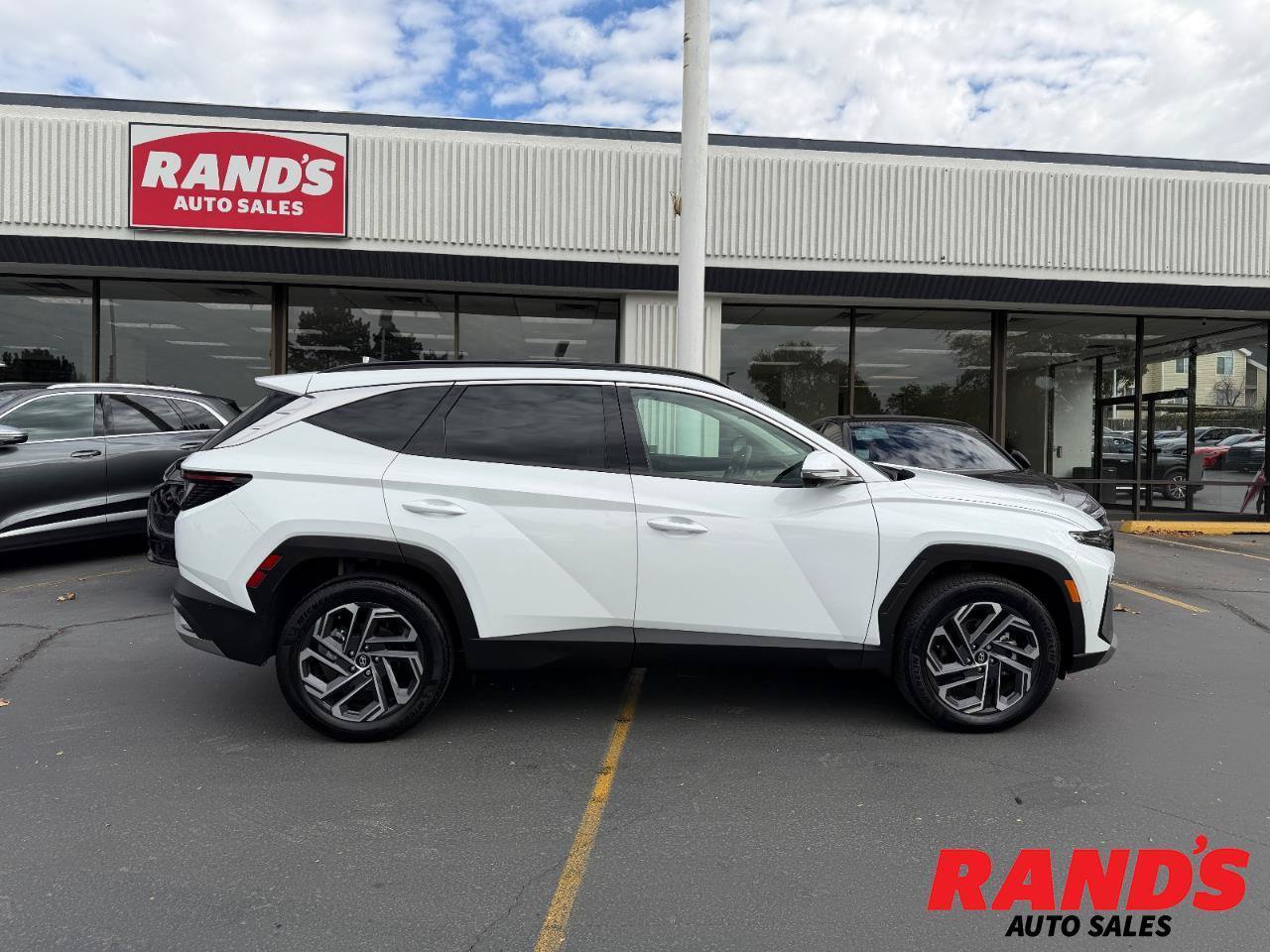 Used 2025 Hyundai Tucson Limited AWD/4WD image 1
