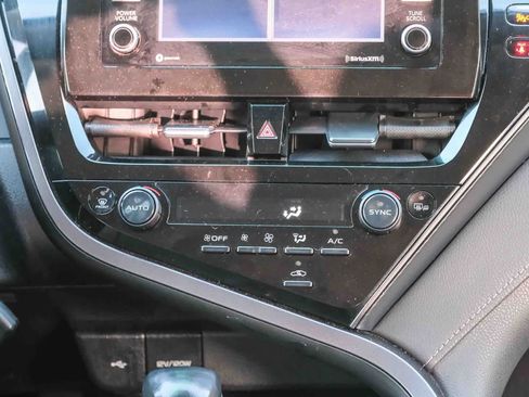 Used 2023 Toyota Camry SE w/ Protection Package (Q2) (TMS) FWD image 16