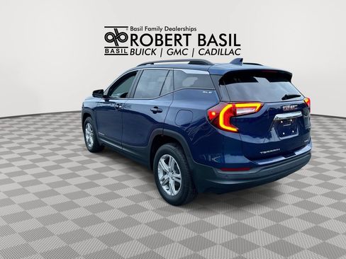 Used 2023 GMC Terrain SLE w/ Driver Convenience Package AWD/4WD image 6