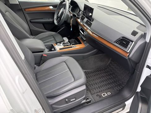 Used 2024 Audi Q5 2.0T Premium w/ Convenience Package AWD/4WD image 10