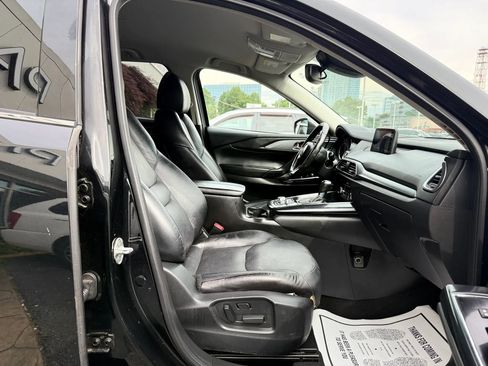 Used 2018 MAZDA CX-9 Touring FWD image 35