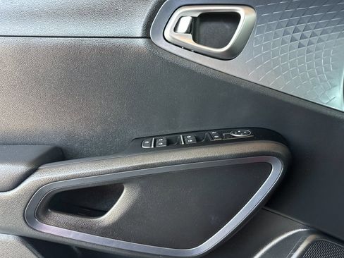 Certified 2023 Kia Soul EX FWD image 13