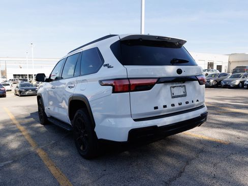 Used 2024 Toyota Sequoia Limited image 9