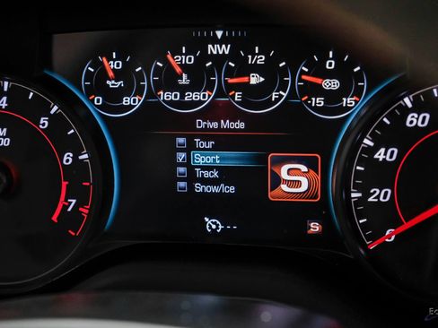 Used 2018 Chevrolet Camaro ZL1 RWD image 79