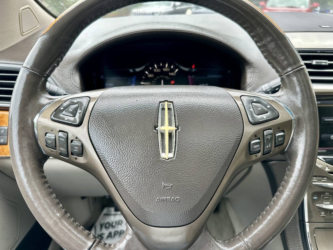 Used 2014 Lincoln MKX AWD w/ Equipment Group 102A image 22