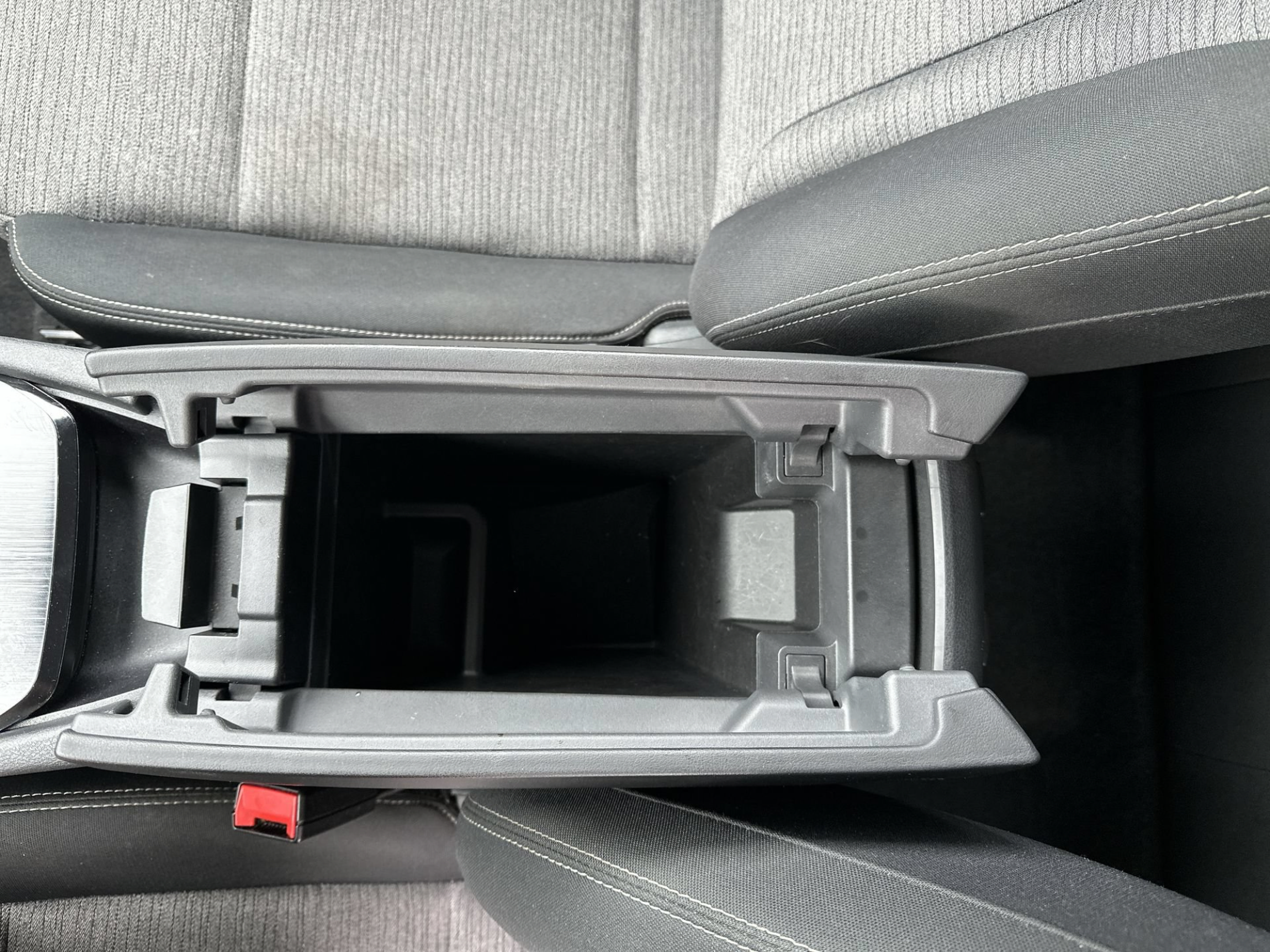 Used 2022 Nissan Rogue SV FWD image 20