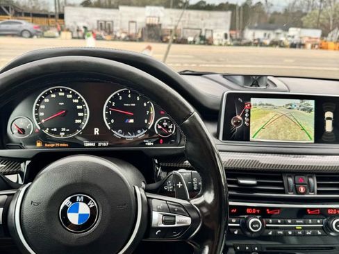 Used 2015 BMW X5 M image 22