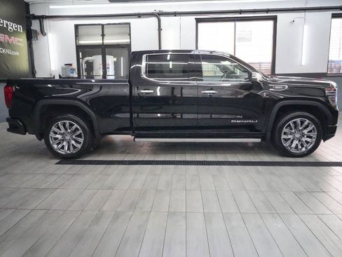 Used 2025 GMC Sierra 1500 Denali w/ Denali Reserve Package AWD/4WD image 5