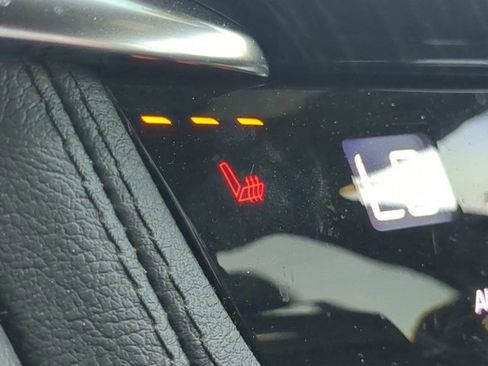 Used 2021 Cadillac XT6 Premium Luxury image 22