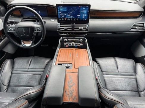Used 2024 Lincoln Navigator Black Label image 24