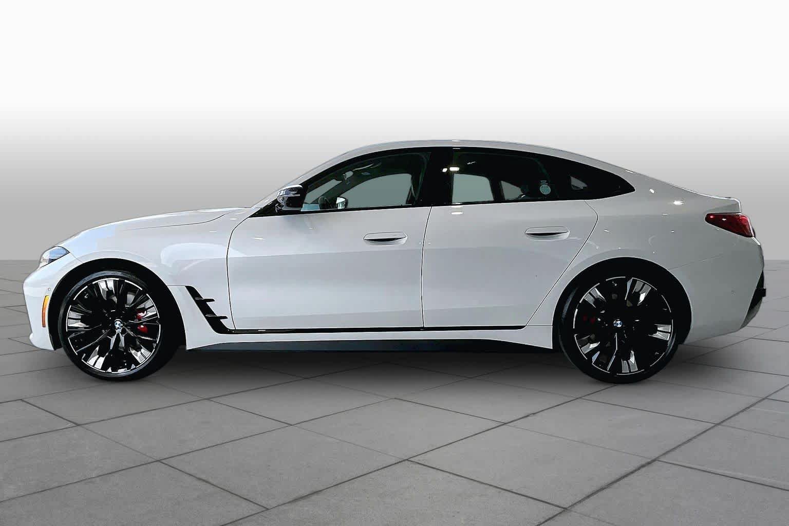 New 2026 BMW M440i w/ Premium Package RWD image 13