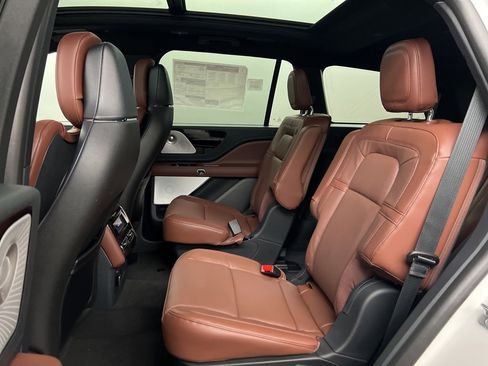 New 2026 Lincoln Aviator Reserve image 34