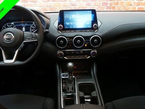 Certified 2023 Nissan Sentra SV FWD image 11